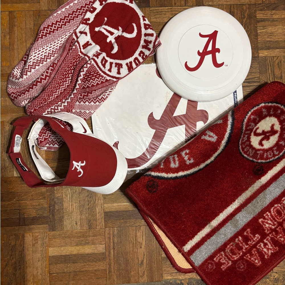 Ultima Alabama Crimson Tide fan bundle including a stature not in the picture